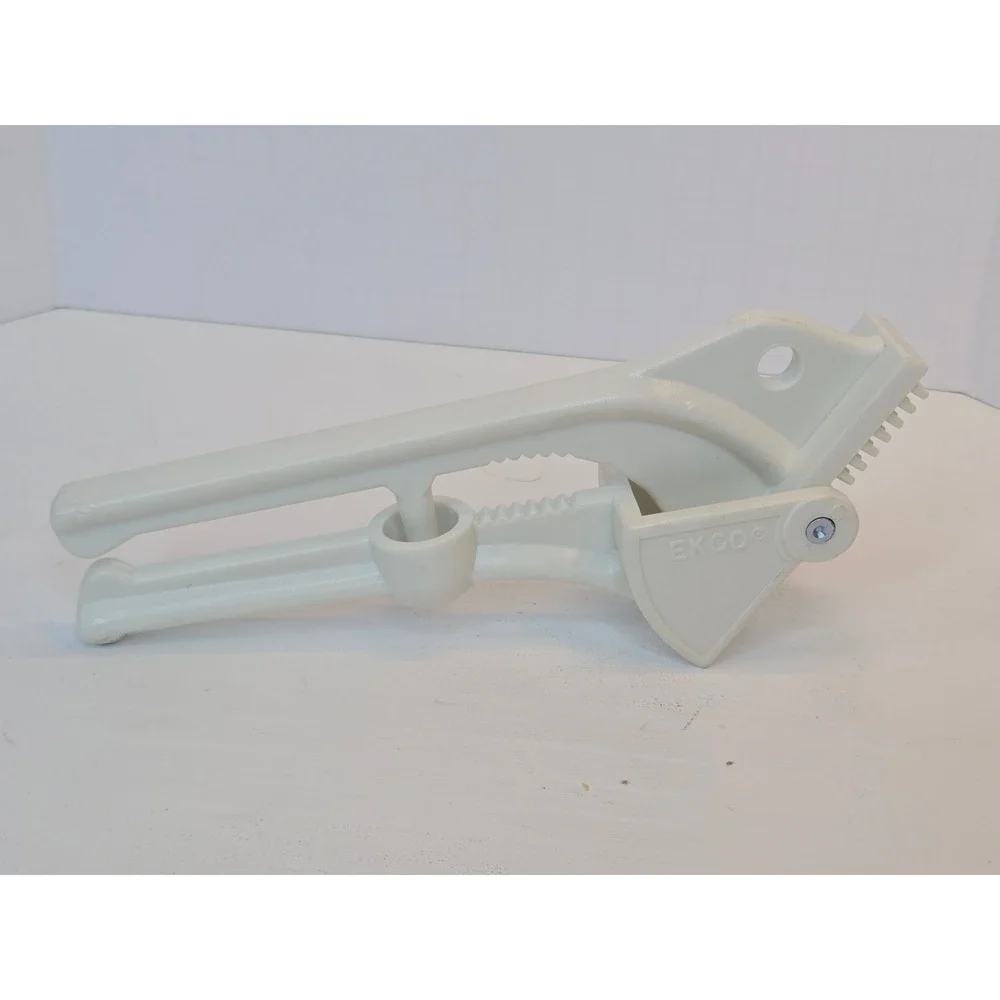 Vintage White Plastic‎ EKCO Garlic Press Cherry Pitter Kitchen Utensil Tool